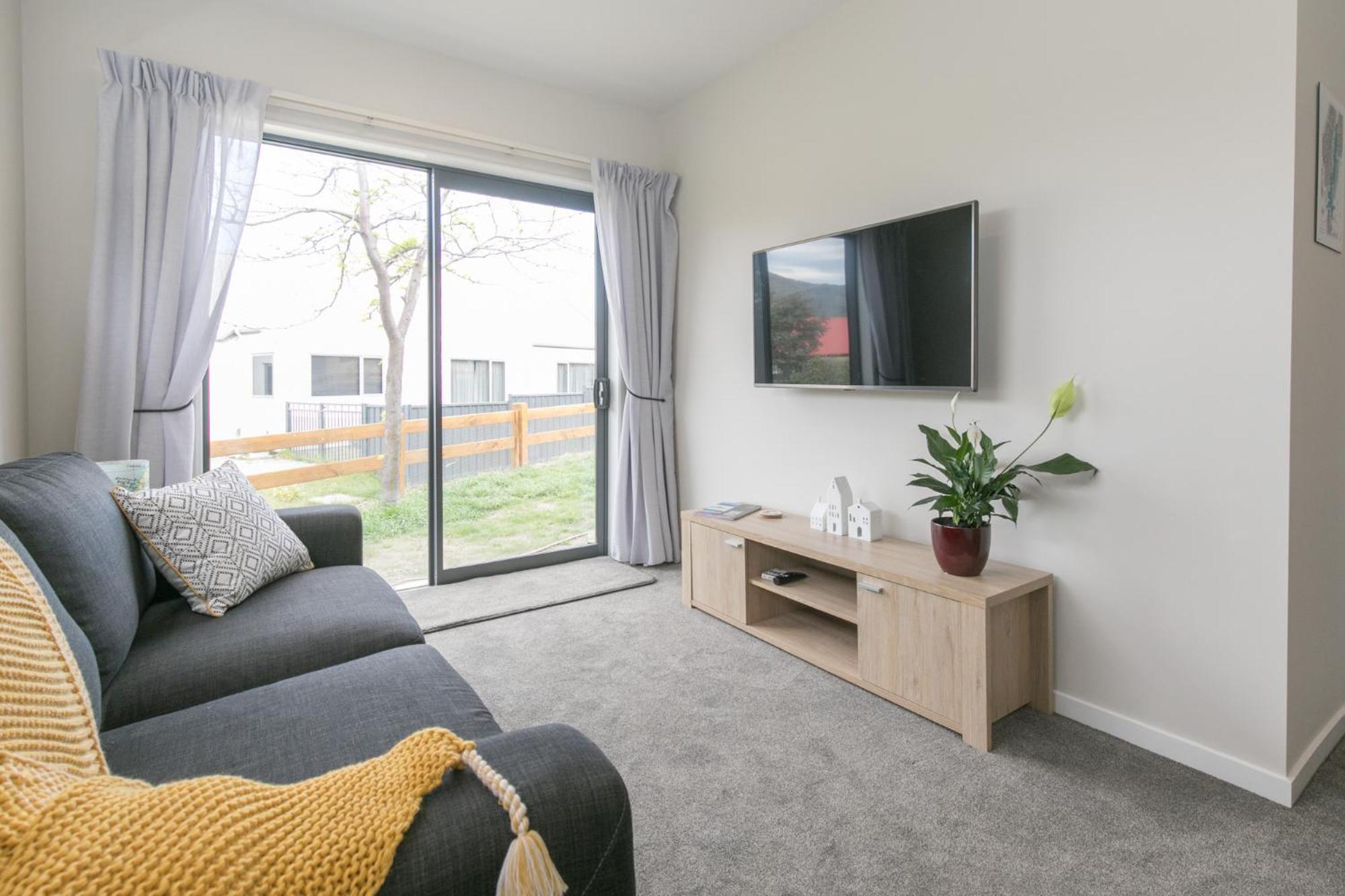 Mount Iron Apartment ワナカ エクステリア 写真